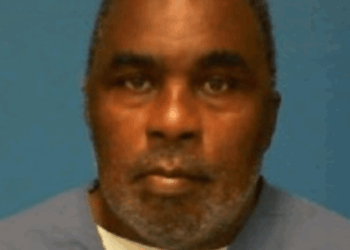 Convicted Murderer Walks Out Miami Jail by “Mistake” -- Now There's a Federal Manhunt