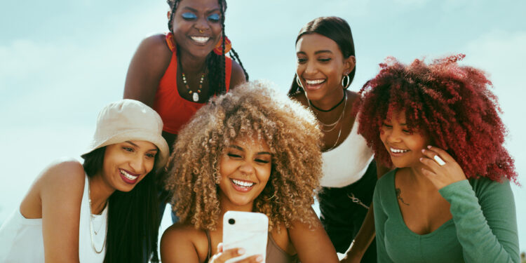 5 Types of Fake Friends You Should Never Trust