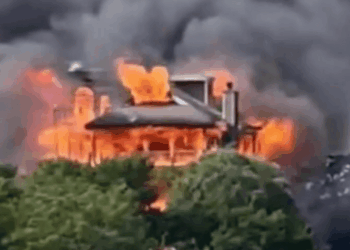 South Carolina Judge’s Home Engulfed in Flames After Trump Administration Criticism [Video]