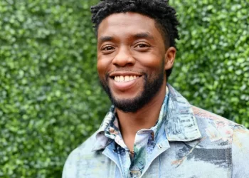 Chadwick Boseman's Widow Brings Hollywood to Tears by Placing His Shoes on Walk of Fame Star