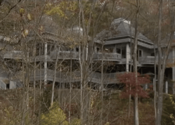 Gunshots Erupt at Ohio Airbnb House Party, Injuring 9 Including Minors