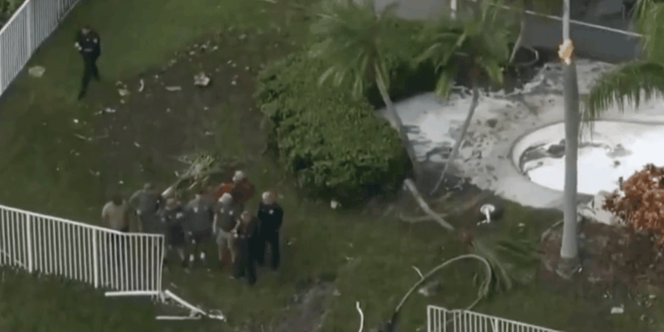 Flight Ends in Horror: Florida Plane Crash Kills Two During Jamaica Relief Mission [Video]