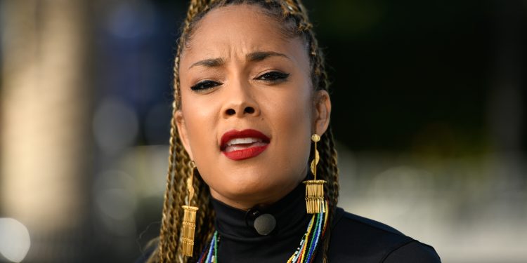 Amanda Seales Made A Netflix Documentary About Not Being Invited On The "Insecure" Tour - Baller Alert Amanda Seales Made A Netflix Documentary About Not Being Invited On The "Insecure" Tour