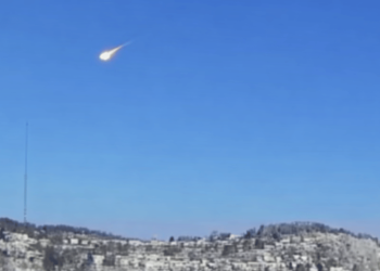 Fireball Frenzy: Meteor Detonates in Sky, Sends Shockwaves Across Ohio and Pennsylvania [Video]