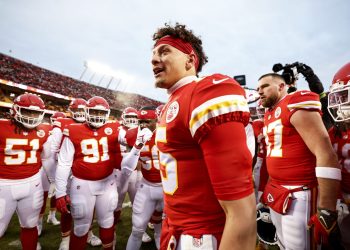 $650 Dinner Disaster? Travis Kelce and Patrick Mahomes’ Steakhouse Gets Dragged Online [Video]