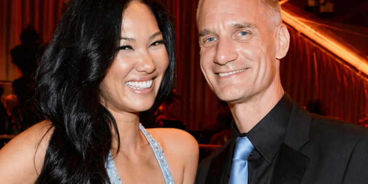 Kimora Lee Simmons’ Rocky Marriage Collapses as Tim Leissner Seeks Divorce and Spousal Support Days Before Prison Stint