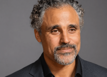 Rick Fox Lunges at Man During Campaign Clash After Alleged Threat Sparks Chaos