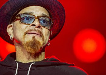 Sinbad Pulls Back Up to the Mic After Stroke Recovery and He’s Already Talking Trash