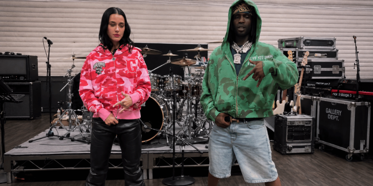 Chief Keef & Katy Perry Went From Viral Twitter Beef To Matching Glo Gang Hoodies — And Nobody Saw This Coming