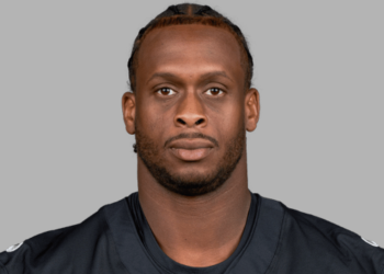NFL Star Geno Smith Caught In Father’s Day Drama After Girlfriend Claims He Assaulted Her And Neglected His Special Needs Son