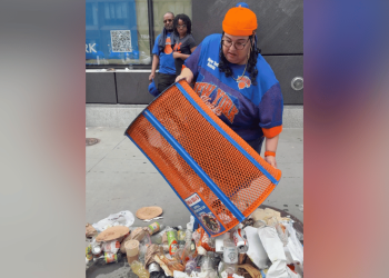 JPMorgan Chase Exec Fired After Viral Knicks Parade Trash Stunt Turns Into A Corporate Nightmare - Baller Alert JPMorgan Chase Exec Fired After Viral Knicks Parade Trash Stunt Turns Into A Corporate Nightmare