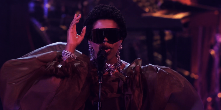 Lauryn Hill Performs "Ex-Factor" At The 2026 BET Awards And Reminds Everyone Why She's Untouchable