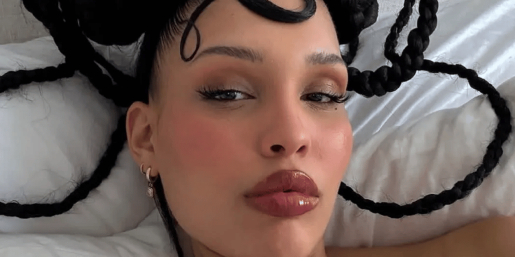 Influencer Nara Smith Noticed Something "Suspicious" On Her 2-Year-Old Daughter Before Doctors Confirmed It Was Cancer