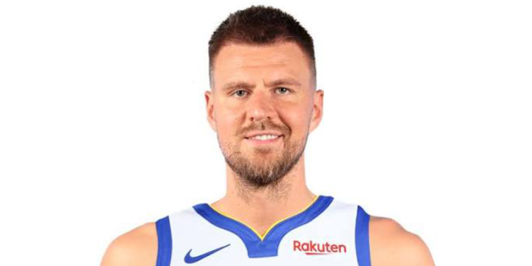 Kristaps Porzingis of the Golden State Warriors