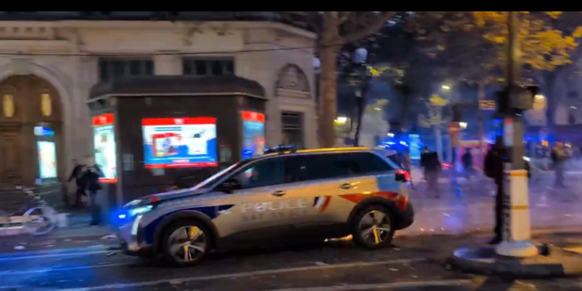 Paris riots damage at Place de la République
